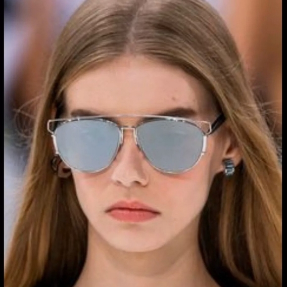 Dior Technologic Sunglasses - Picture 4 of 11